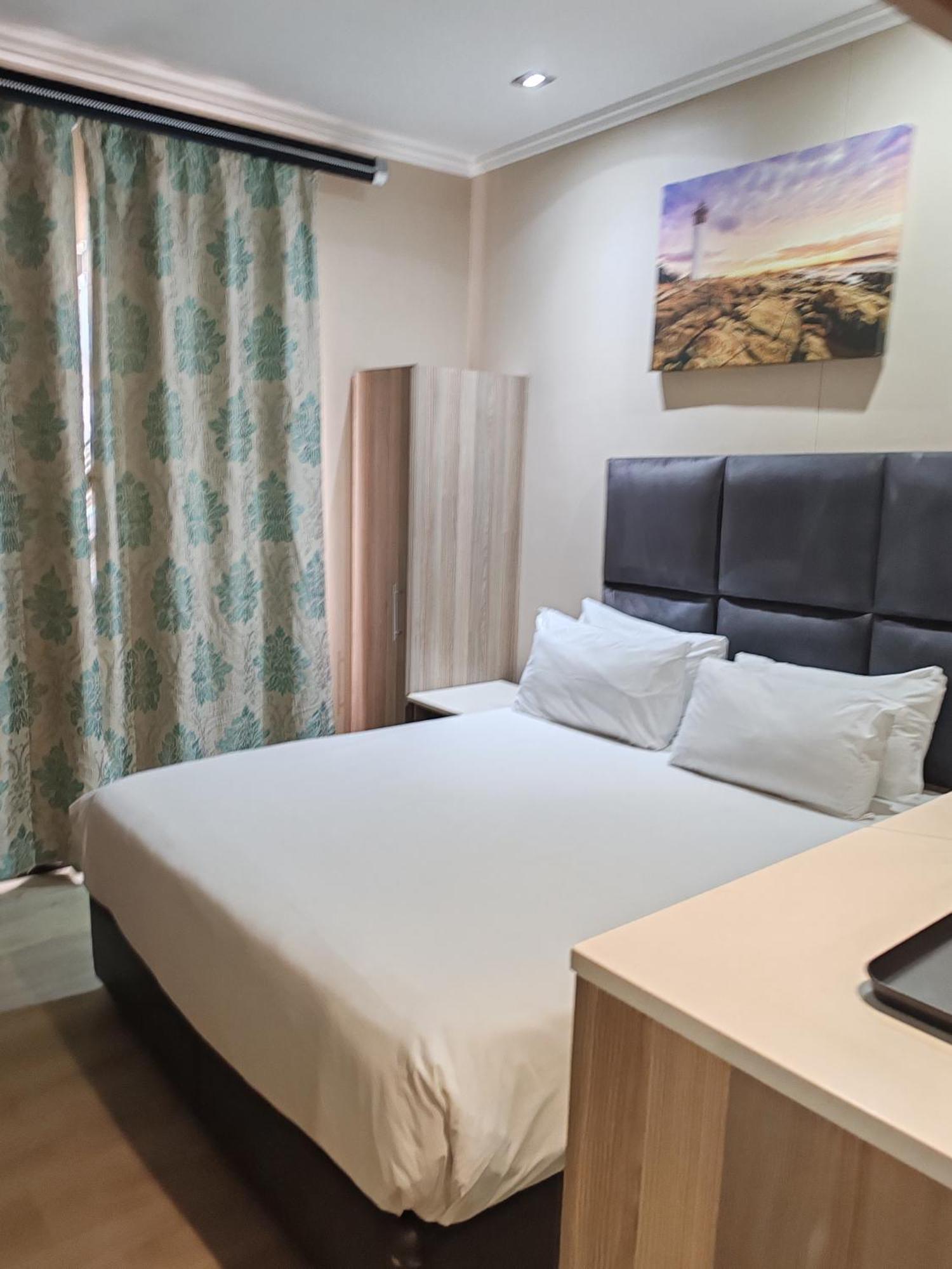 Regal Inn Umhlanga Gateway Дурбан Экстерьер фото
