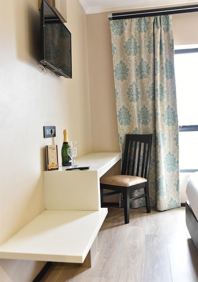 Regal Inn Umhlanga Gateway Дурбан Экстерьер фото